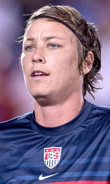 Players threaten lawsuit over artificial fields at 2015 Women's World Cup